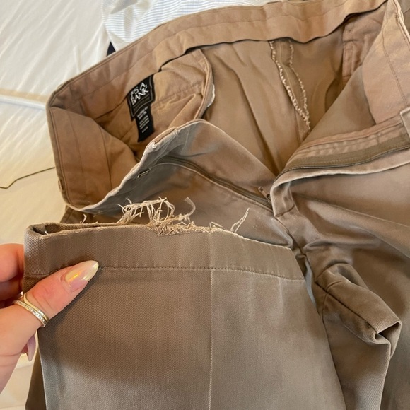 Jos. A. Bank Travelers Khaki Pants Tailored Fit - Picture 3 of 6